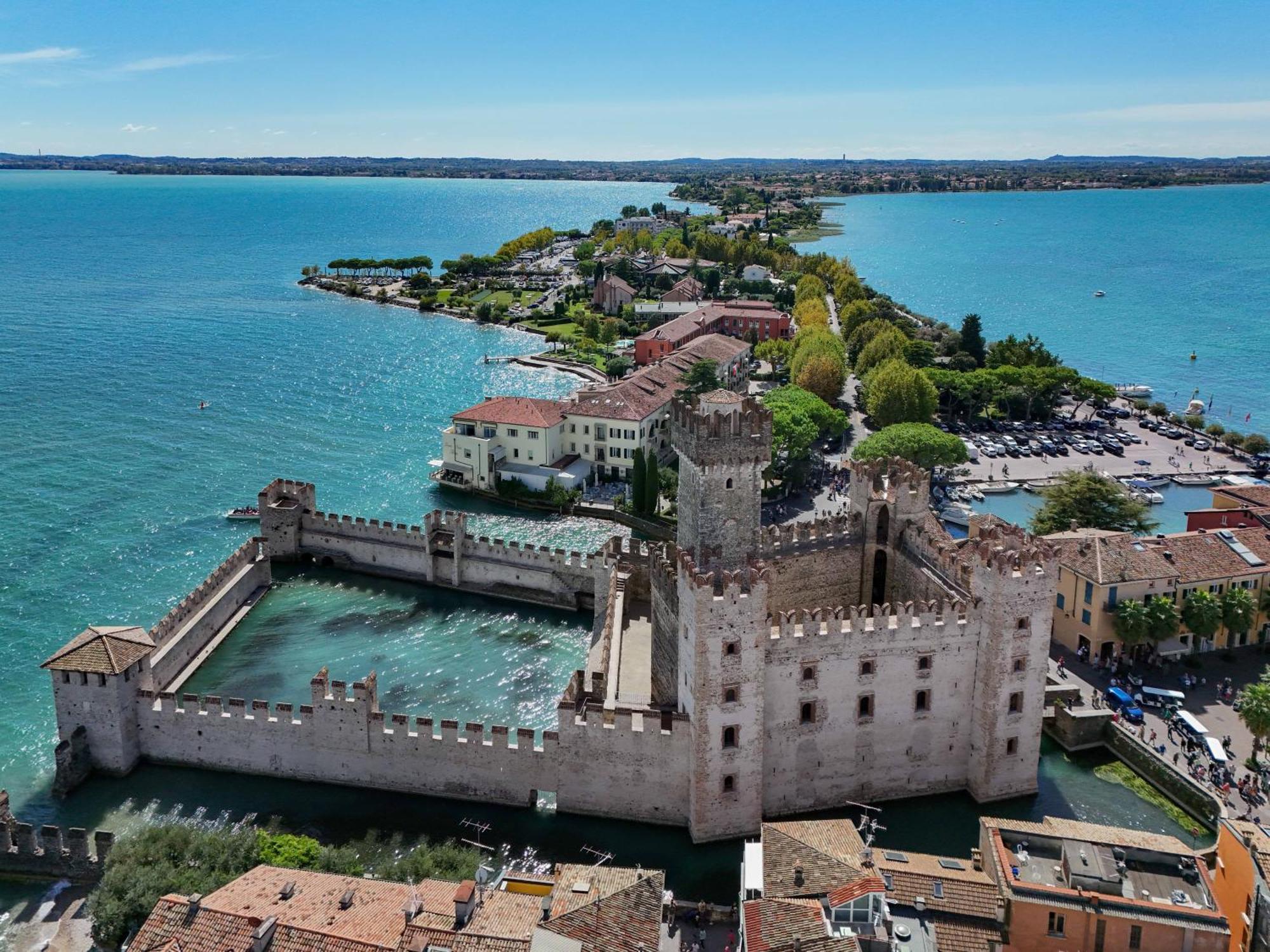 Locanda Carolina Callas Sirmione Zewnętrze zdjęcie